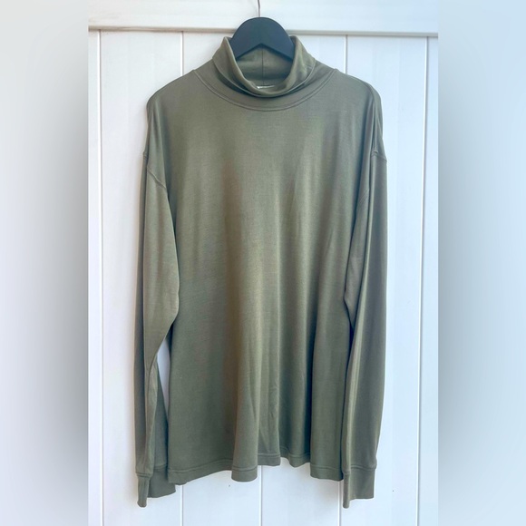WinterSilks Vintage Olive Green 100% Silk Washable Turtleneck Base Sweater XL - Picture 1 of 4